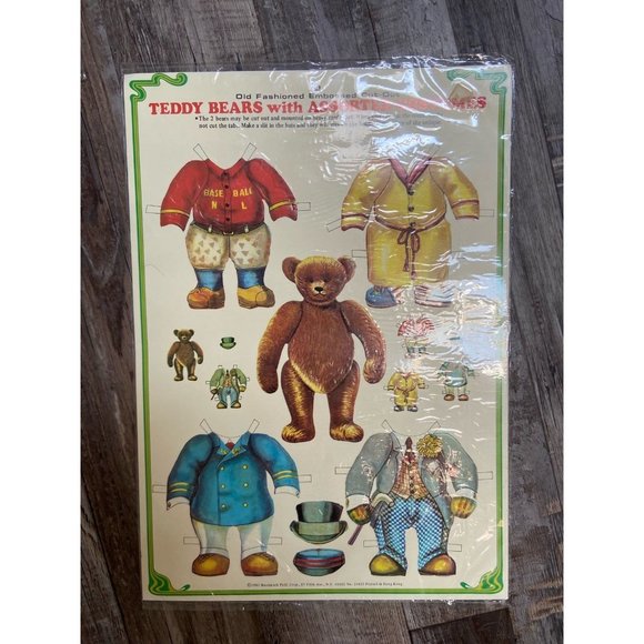 1983 Merrimack Old Fashioned Embossed Cut-Out Teddy Bears With Costumes - Picture 2 of 2